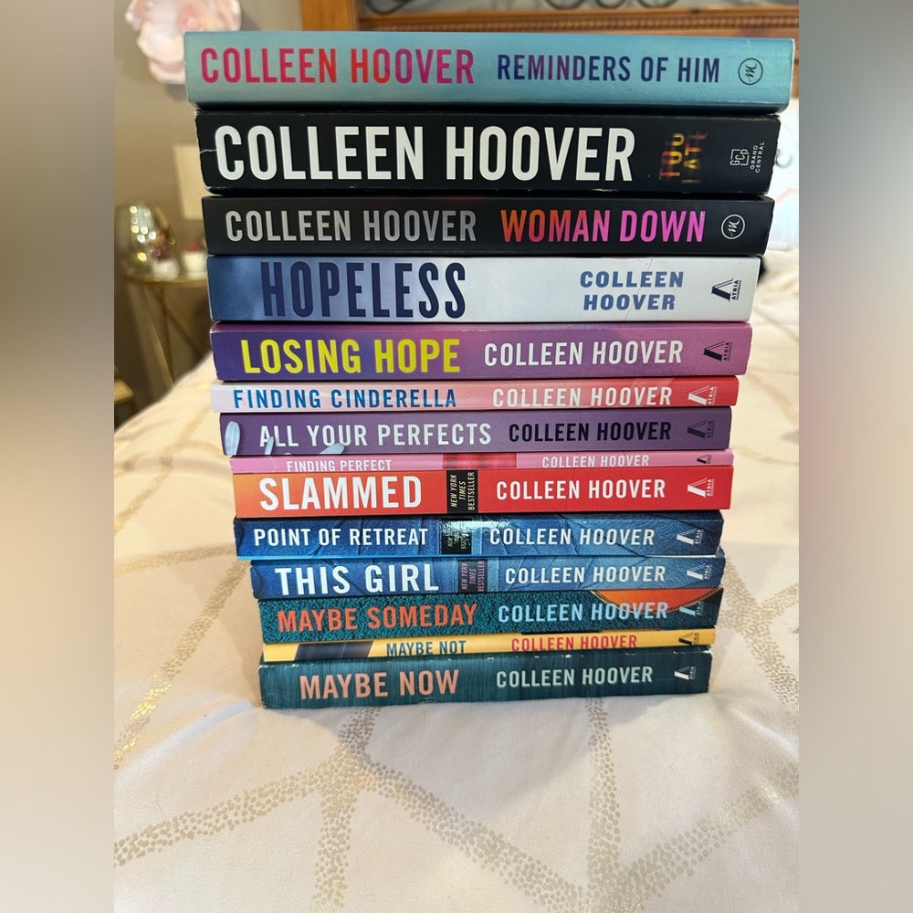 Colleen Hoover Book Collection - EUC